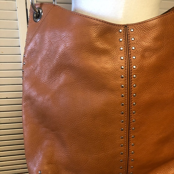 Michael Kors leather hobo bag with silver chain and leather strap. - Picture 8 of 10